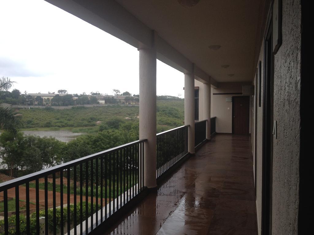 Cotton County Club And Resort Hubli Oda fotoğraf