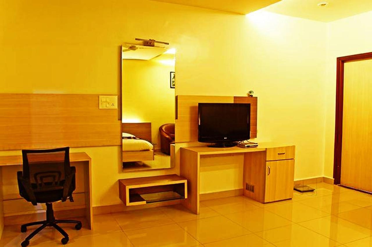 Cotton County Club And Resort Hubli Dış mekan fotoğraf