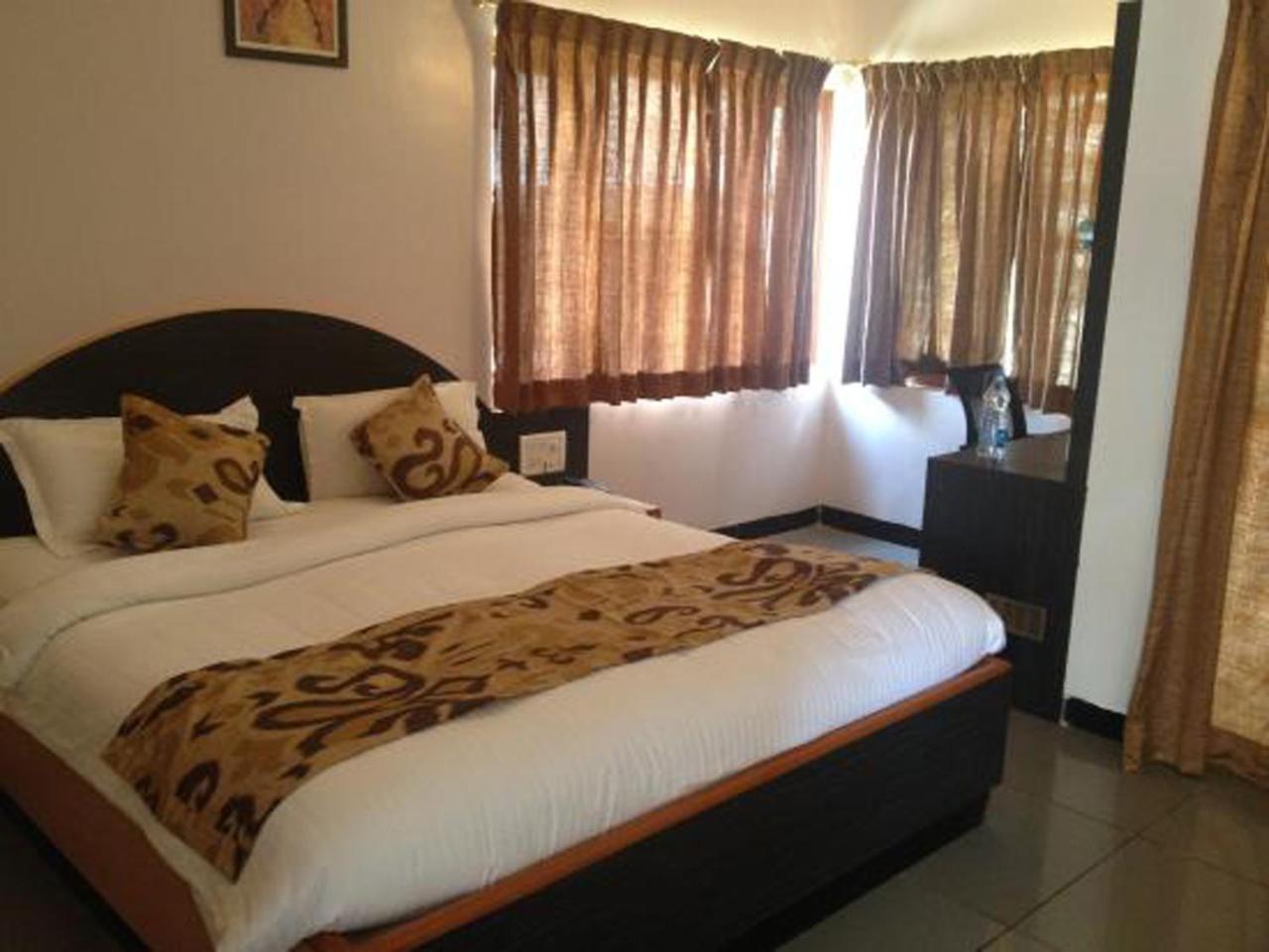 Cotton County Club And Resort Hubli Dış mekan fotoğraf