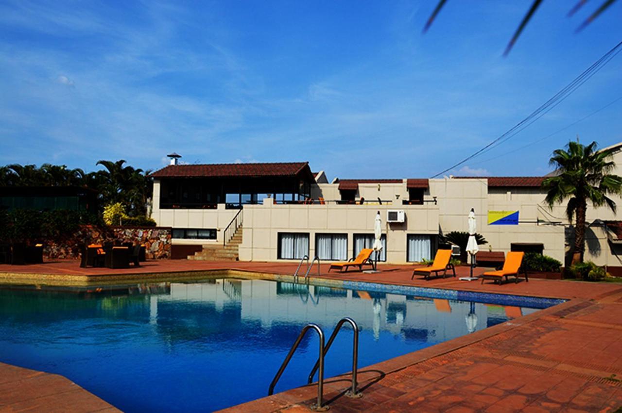 Cotton County Club And Resort Hubli Dış mekan fotoğraf