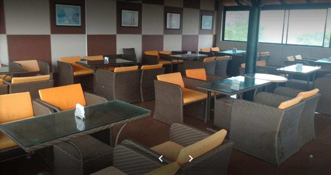 Cotton County Club And Resort Hubli Dış mekan fotoğraf