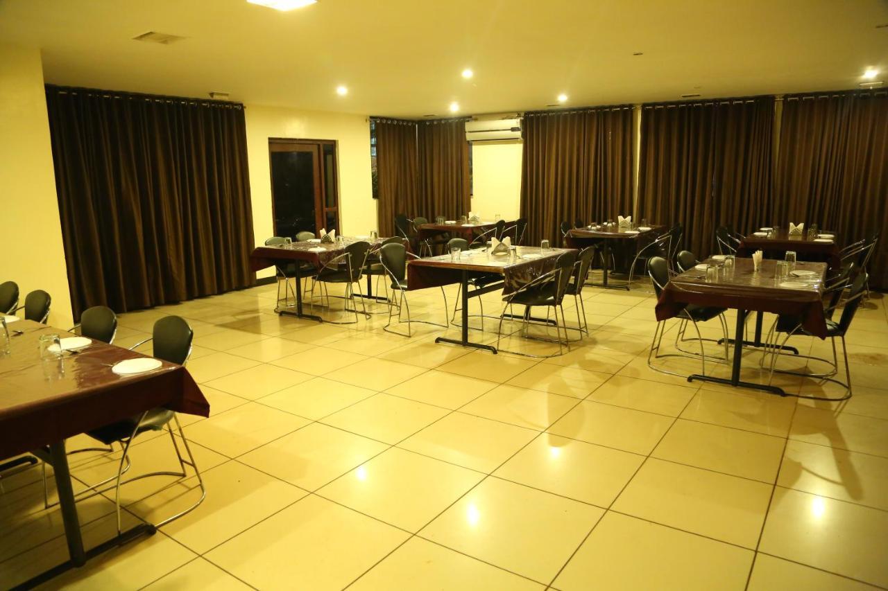 Cotton County Club And Resort Hubli Dış mekan fotoğraf